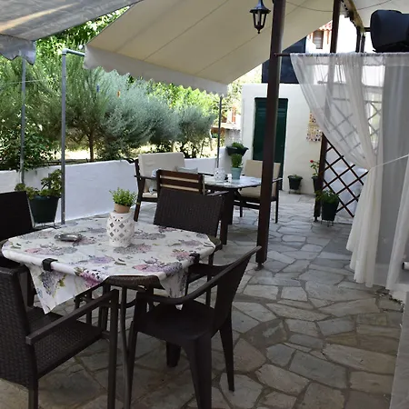 αργώ Ξενοδοχείο με διαμερίσματα Καλά Νερά