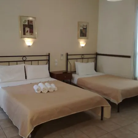 Ξενοδοχείο με διαμερίσματα αργώ *