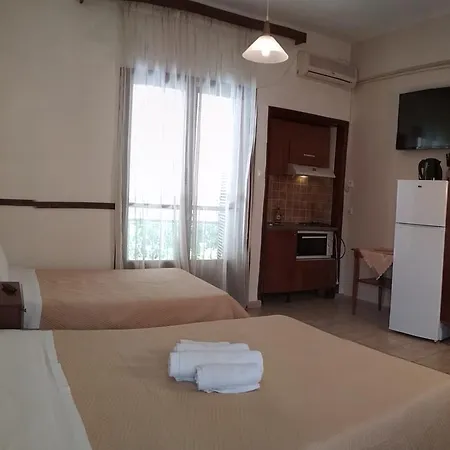 Ξενοδοχείο με διαμερίσματα αργώ Καλά Νερά