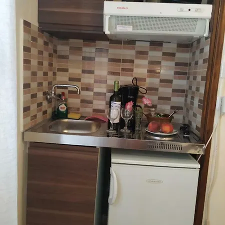 αργώ Ξενοδοχείο με διαμερίσματα Καλά Νερά